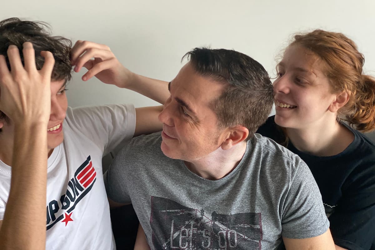 Rodolfo Barili y su hijo Dante votaron juntos este domingo