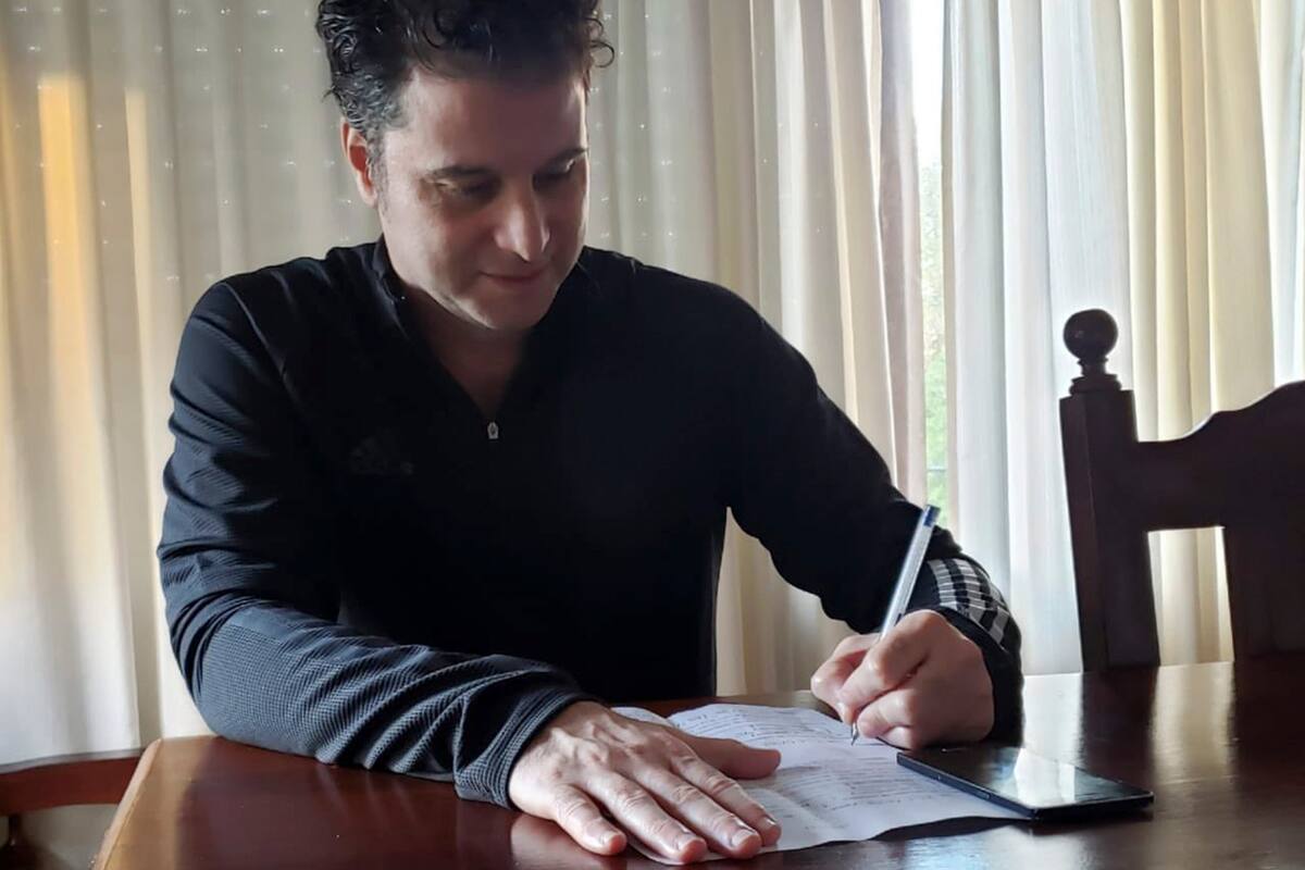 Rodolfo De Paoli entrenador del equipo de Chiqui Tapia