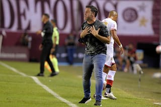 Rodolfo De Paoli vuelve a dirigir a Barracas Central, como prometió cuando renunció en febrero