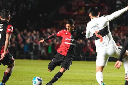 Rodrigo Aliendro llegó casi a 100 partidos con la camiseta de Colón de Santa Fe, donde fue determinante varias veces.