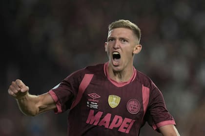 Rodrigo Castillo será traspasado a Fluminense en una cifra millonaria