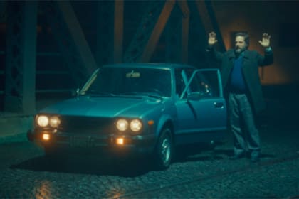 Rodrigo de la Serna en una escena de El rapto, la única película argentina que forma parte de la programación oficial de Venecia 2023