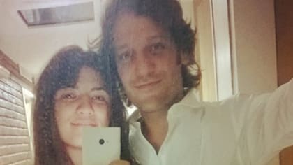 Rodrigo de la Serna junto a su novia, Ludmila