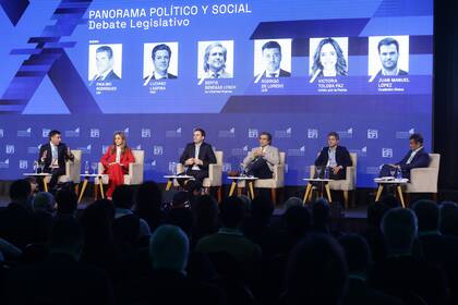 Rodrigo de Loredo, Victoria Tolosa Paz, Juan Manuel López, Alberto Benegas, Luciano Laspina y Paulino Rodrigues