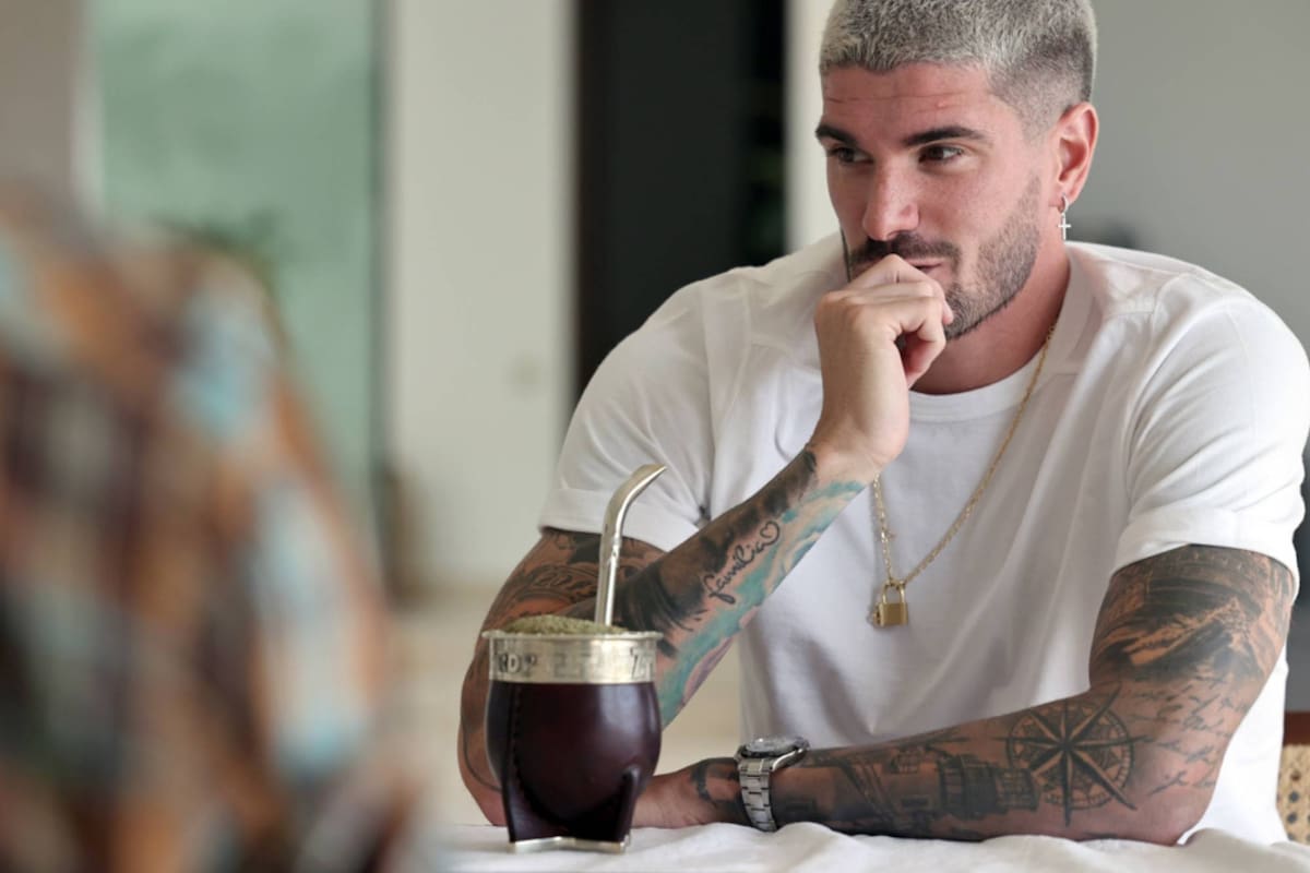 Rodrigo de Paul dio una entrevista íntima a la revista Rolling Stone y mostró parte de su hogar