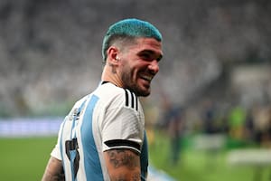 Rodrigo De Paul es el motor del mediocampo argentino y sus compañeros lo apodan como tal; jugaría este lunes