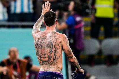 Rodrigo De Paul es uno de los que mayor cantidad de tatuajes luce