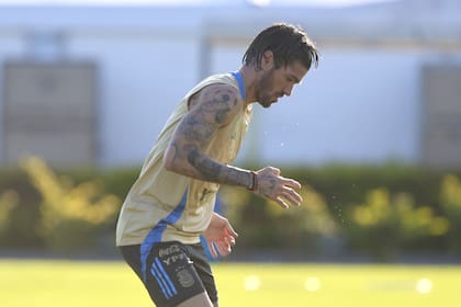 Rodrigo De Paul vuelve a ser titular en el mediocampo de la selección argentina vs. Brasil