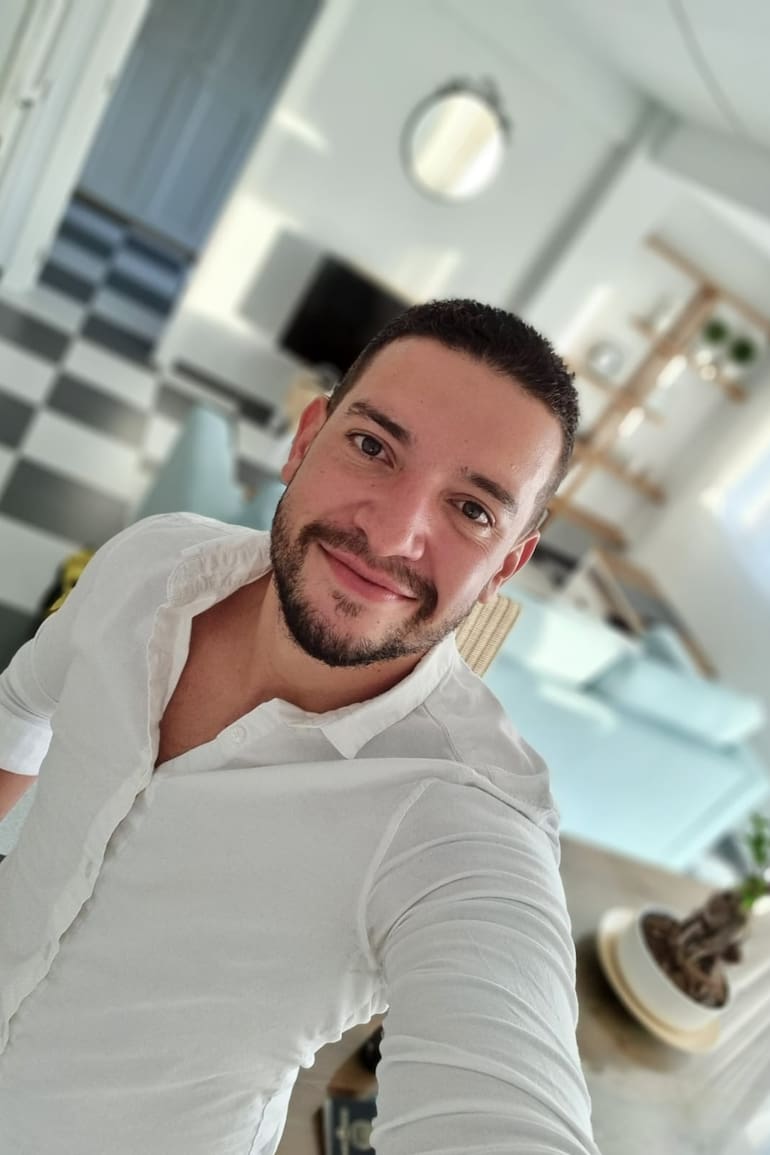 Rodrigo espera abrir su local a mediados de octubre