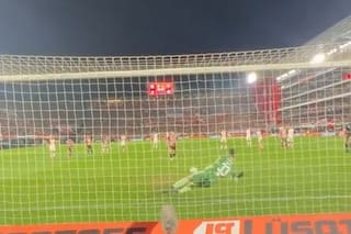 Independiente festejó por triplicado: el mérito de Ávalos, el penal atajado por Rey y ¡el blooper de Estudiantes!