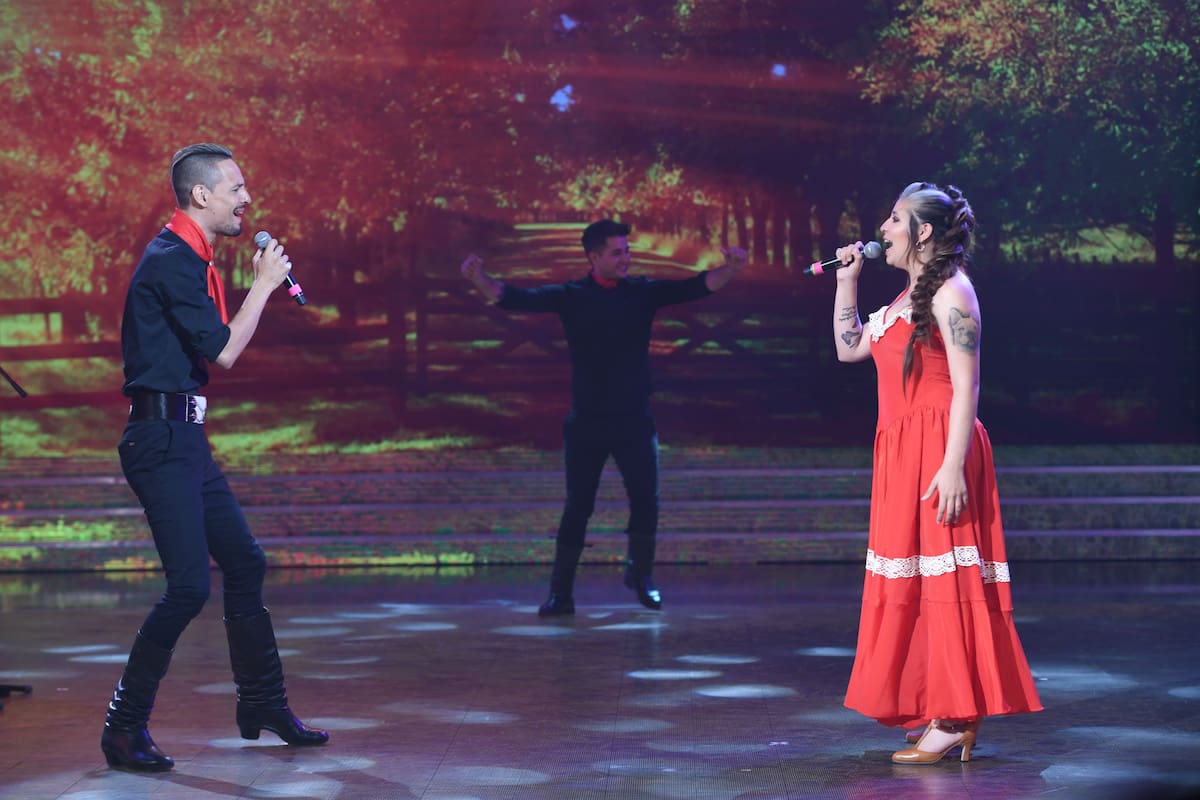 Rodrigo Taparu y Rocío Quiroz se lucieron con "A Don Ata"