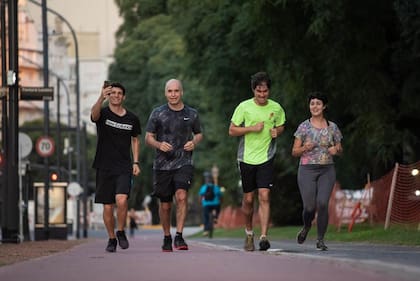 Horacio Rodriguez Larreta durante una de sus salidas matutinas a correr