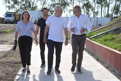 Rodríguez Larreta junto a Clara Muzzio, ministra de Espacio Público e Higiene Urbana; el secretario de Desarrollo Urbano, Álvaro García Resta; y Felipe Miguel.