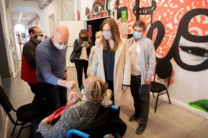 Rodriguez Larreta , maria eugenia vidal y Fernan Quiros en el centro cultural Recoleta