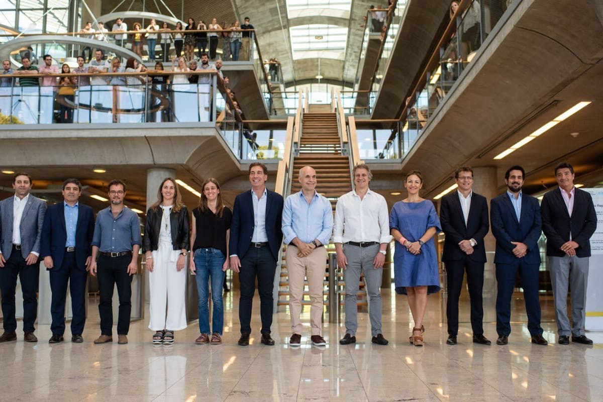 Rodríguez Larreta, Santilli, junto a los ministros