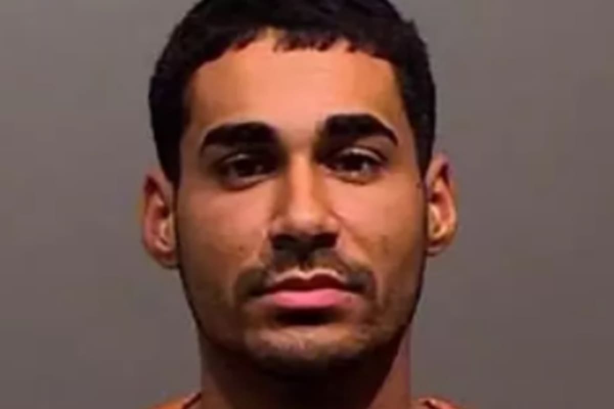 Rogel Lázaro Aguilera-Mederos chocó el camión de carga de madera que conducía contra varios carros.