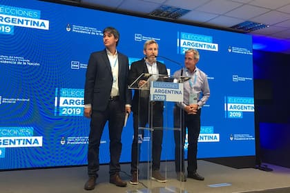 Pérez, Frigerio e Ibarra, al anunciar los resultados, a las 21