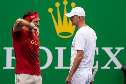 Roger Federer e Ivan Ljubicic, en Shanghai 2019; fue una exitosa sociedad jugador-entrenador