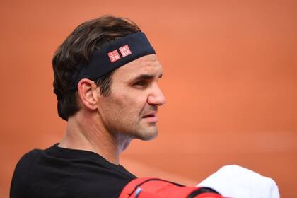 Roger Federer, en uno de los entrenamientos con miras a otra participación en el polvo de ladrillo parisino