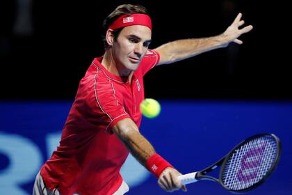 Roger Federer y su clase: eliminó a Stefanos Tsitsipas y definirá con De Minaur