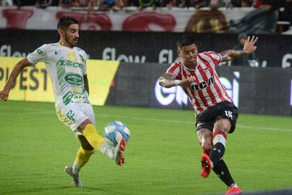 Rojo estuvo a préstamos seis meses en Estudiantes en 2020, pero debió regresar a Manchester United
