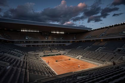 Roland Garros: los casos positivos complican la situación en el Grand Slam parisino