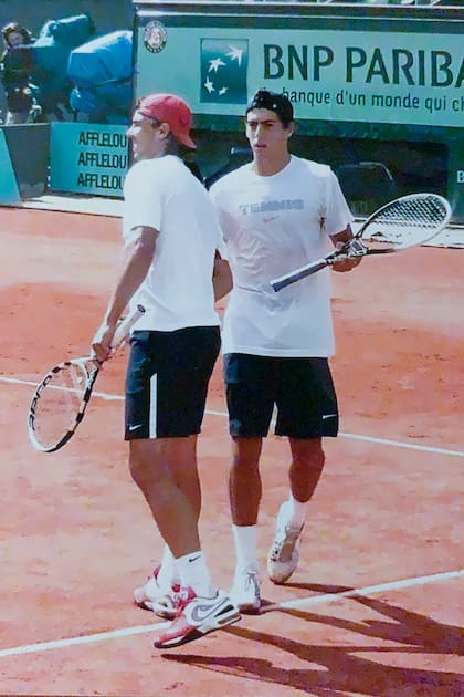 Roland Garros 2012, un momento inolvidable para el argentino Mateo Martínez: compitió en juniors (llegó a la 3a ronda) y se entrenó con Rafael Nadal en el Philippe Chatrier.