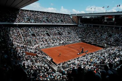 Roland Garros se disputa sobre canchas de polvo de ladrillo