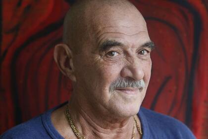 Rolando Hanglin conducirá un programa por la noche en Radio 10