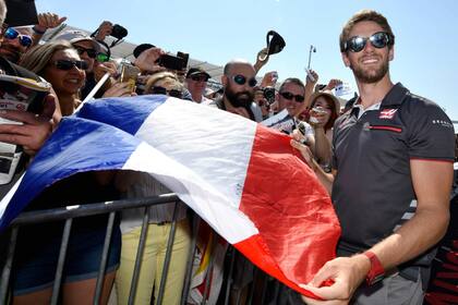 Romain Grosjean celebra la vuelta del GP de su país