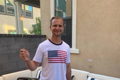 Roman Surovtsev llegó de la URSS a sus 4 años y ahora podría ser deportado a un país que no conoce