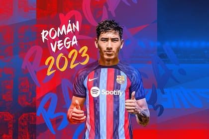 Román Vega fue presentado en Barcelona y se sumará al plantel los próximos días