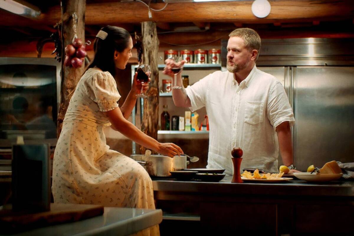 Romance, bellos paisajes y delicias culinarias es lo que tiene apra ofrecer la película En la Toscana