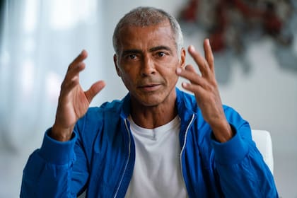 Romario no puede entender que Ancelotti no convoque a Neymar
