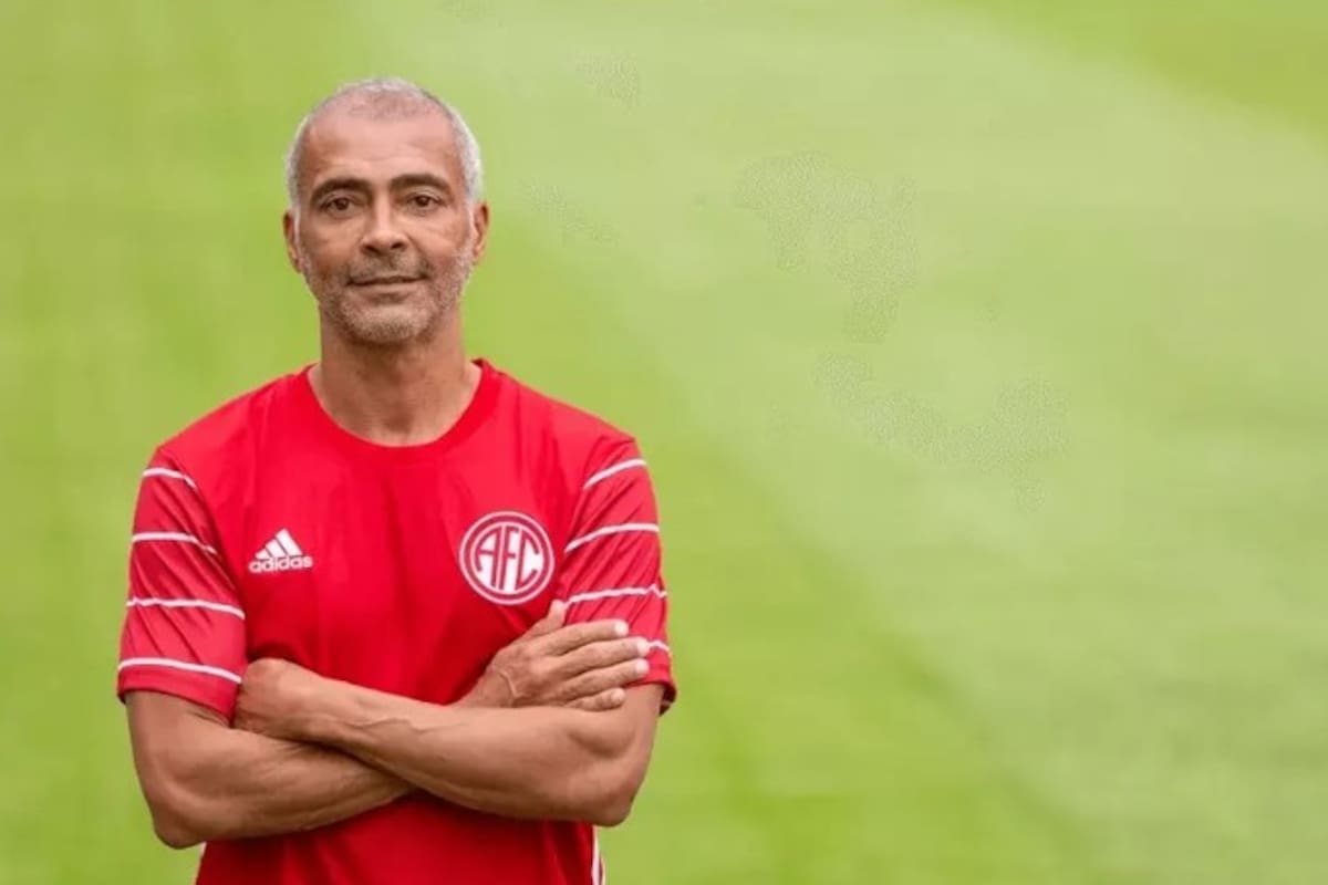 Romario, presidente de América de Río de Janeiro, anunció que vuelve a jugar a los 58 años