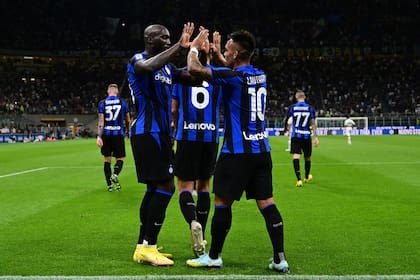 Romelu Lukaku y Lautaro Martínez volvieron a reunirse en la temporada pasada, pero el belga no volvió a ser el de su último año en Inter; pertenece a Chelsea pero no lo quieren en Londres, en Inter ni en Juventus.