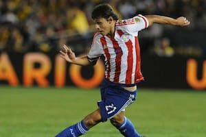 Romero, carta difícil: juega en China y lo pretenden desde Brasil