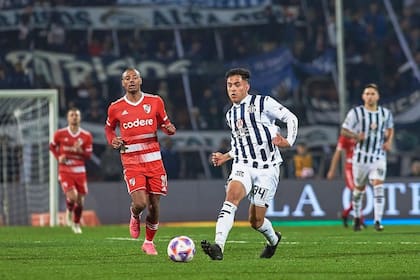 Romero en Talleres, durante un partido ante River en 2023