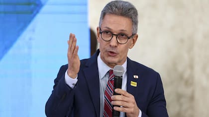 Romeu Zema el candidato que más claramente se posicionó del lado de Flavio Bolsonaro