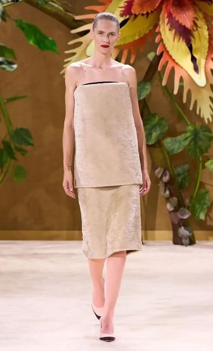 Romina en el desfile de Chanel durante la Semana de Alta Costura de París