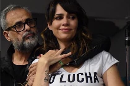 Romina Pereiro, esposa de Jorge Rial, se sinceró y habló de las críticas que recibe por su relación.