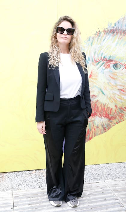 Romina Richi en la presentación de "Meet Vicent van Gogh" en el Campo Argentino de Polo.
