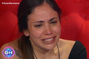 Romina rompió en llanto al ver el saludo que le enviaron sus hijas