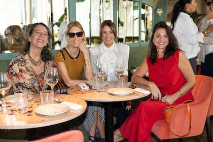 Romina Taborda, Luisa de Álzaga, Marina Vollmann y Malena Kelsey.