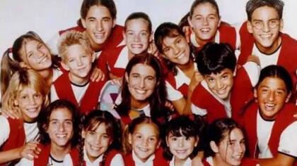 Romina Yan y el elenco en los comienzos de la serie. Fuente: Zona Retro.