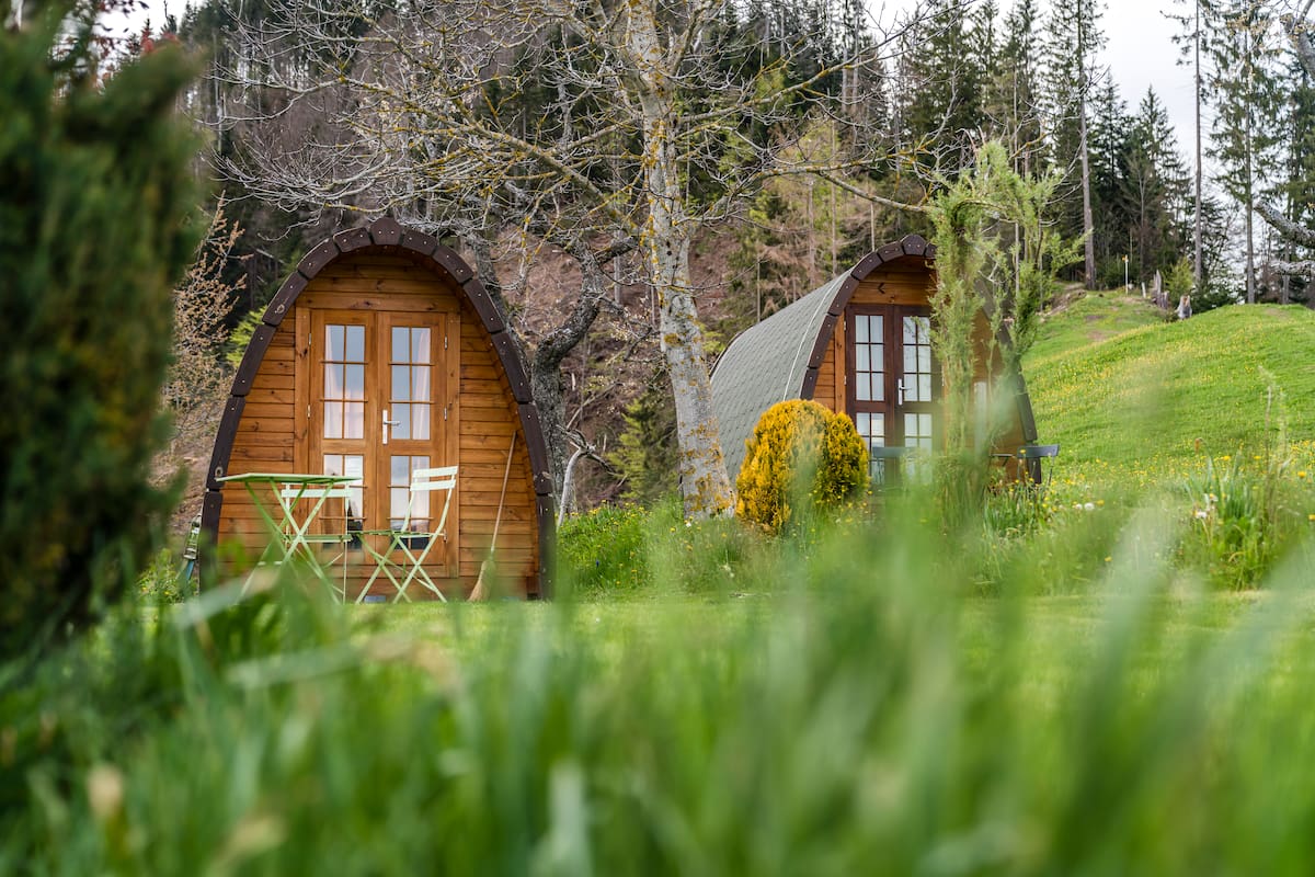 Romoos está enclavado en el impresionante Entlebuch, declarado Patrimonio de la Biosfera por la UNESCO: encarna la esencia del turismo sostenible y descentralizado.