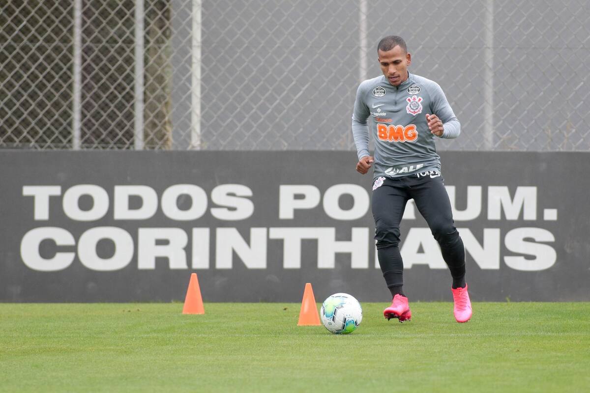 Rómulo Otero, mediocampista del Corinthians y del seleccionado venezolano