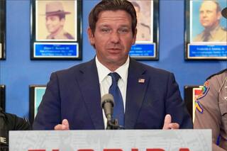 DeSantis contra las cámaras que leen las placas de los vehículos en Florida