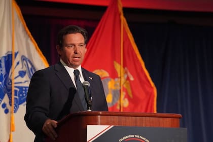 Ron DeSantis endureció el control migratorio en el estado con nuevas normativas este 2025