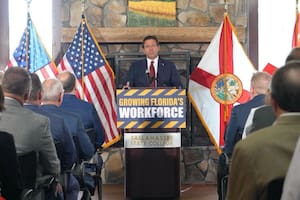 Ron DeSantis firmó la ley HB751 el 10 de junio, la cual refuerza el respaldo estatal a los oficiales de policía, penitenciarios y agentes de libertad condicional lesionados en servicio